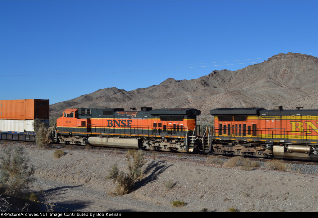 BNSF 1019